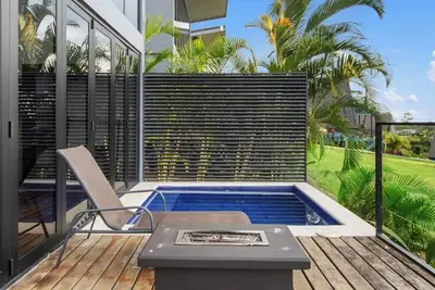 Image de Luxury jungle bungalow w/ hot tub – Perfect for couples or small families