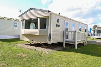 Image de 4 Foxburrow Hang, pet friendly, with a garden in Belton, Norfolk