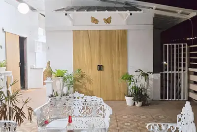 Image de 3-bedroom house in lovely Legazpi City with WiFi, Ac. Enjoy your stay