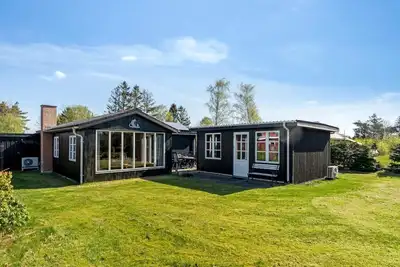 Image de \"Yaris\" -  from the sea by Interhome