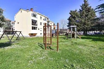 Image de Appartement de deux chambres avec le balcon Umag (A-24206-a)