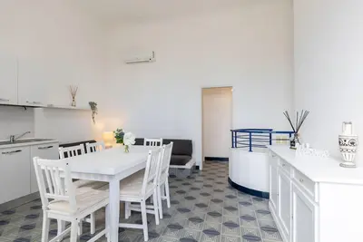 Image de Seafront Apartment – Perfect for Families
