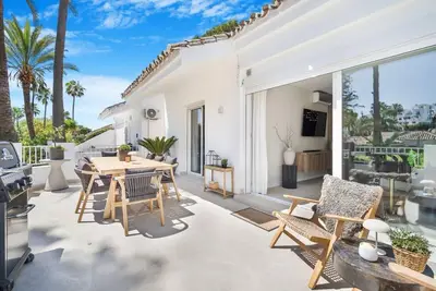 Image de Los Jazmines | Nueva Andalucia Terrace Pool Apt