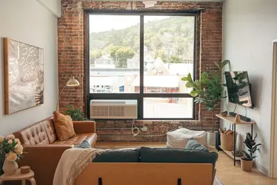 Image de Enger Lofts w/ Gym, Elevator, Coffee Shop | 222