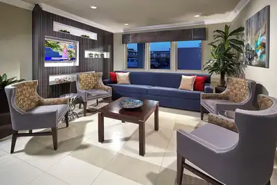 Image de 3 Spacious Units – Near Knott’s Berry Farm, Disneyland, & Top Attractions!