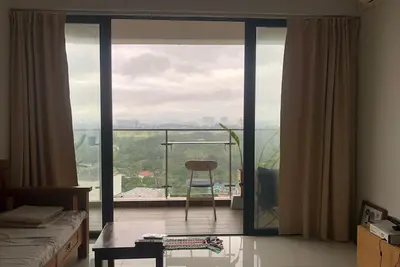 Image de 5 mins to Ciq and the city center, next to the beach and shopping center