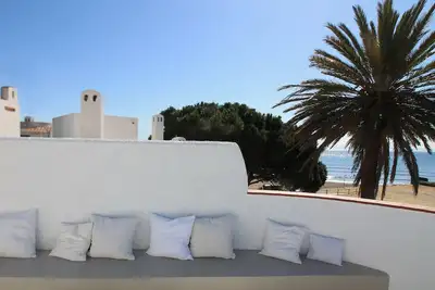 Image de Montroigbadiahouse2