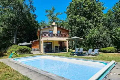 Image de Villa indépendante, 3 salles de bain, piscine privée 8 personnes