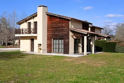 Villa attachée, 2 salles de bain 6 personnes