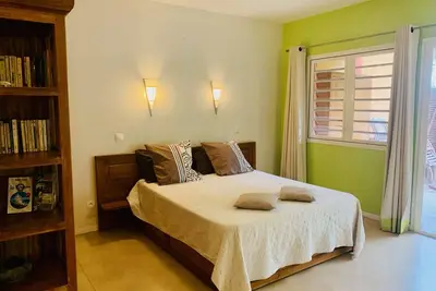 Image de Le Ti Jaque, T1 bis de 50m² adapté Pmr avec terrasse et jardinet