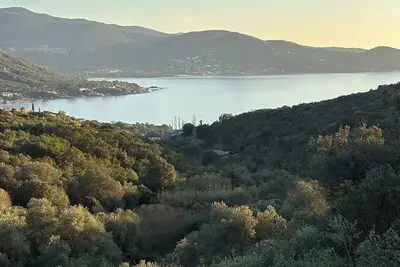 Villa neuve Les Terrasses de Ruppione - T4 - piscine privée - superbe vue mer