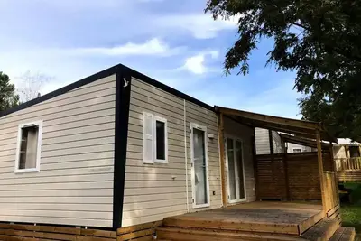 Image de Mobil-home Premium \"Evo\" 29m² - 2 chambres - Clim - Lv - Four - Terrasse ombragée 6 personnes