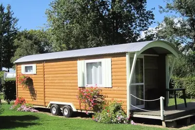 Image de Roulotte - 1 chambre 4 personnes