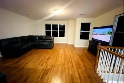 Image de Lovely 3-Bedroom Private 2nd Fl unit. Near Ewr l Nyc