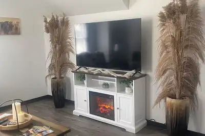 Image de Charming 2-bedroom apartment with WiFi, Ac in Wabash.