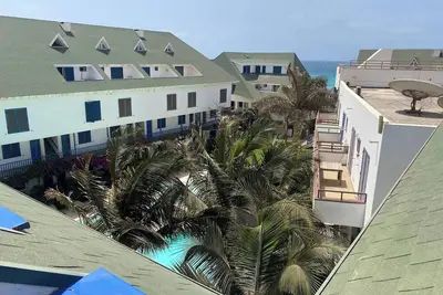 Image de Appartement 2 Chambres avec Vue sur la Piscine 🌊🏊♂️