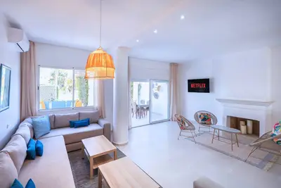 Image de Villa avec Piscine dans Resort Golf