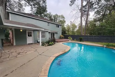 Image de Elegant 4br |Pool |Backyard |Fireplace |Games Room