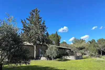 Image de Mas Très Confidentiel, près de Gordes, très belle vue sur les monts du Luberon