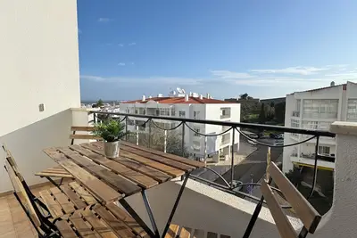 Image de Charming 2-bedroom apartment in marvelous Lagos with WiFi, Ac