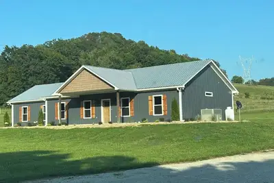 Image de Charming 3-bedroom farmhouse in Santa Fe with WiFi, Ac