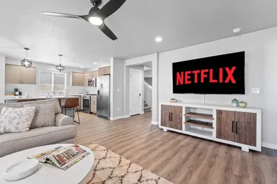 Image de Spacious 5br - Gamer Room - Hot Tub & Pool Access