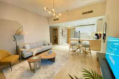 Image de Azizi Aura 1015