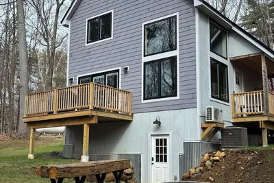 Image de Escape to Your Perfect Family Trailside Retreat