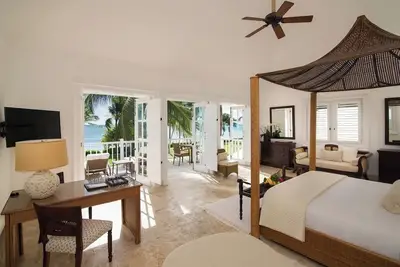 Image de 4br Unit Sunny Escape! Pool, Pets, Free Parking, Breakfast & Private Beach Area