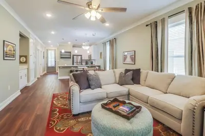 Image de Relax & Golf - Oakview Condo Ii at Diamondhead - cozy, new. Walk to the Club