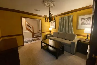 Image de Inviting 4-Br Home with Pool Near Shelby Park Memphis, Private Backyard Oasis.