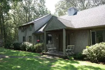 Charming Vineyard Haven home on golf course with private beach access
