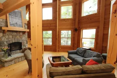 Image de Firefly Lodge - remote Boat-Access waterfront log home