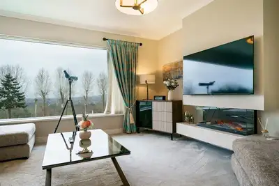 Image de Impeccable One-of-A-Kind Home | Incredible Views | Pass the Keys