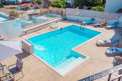 Vothoni Pool apartment