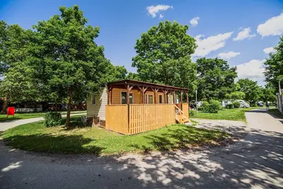 Image de Waterside Retreat Mobile Homes With Thermal Riviera Tickets