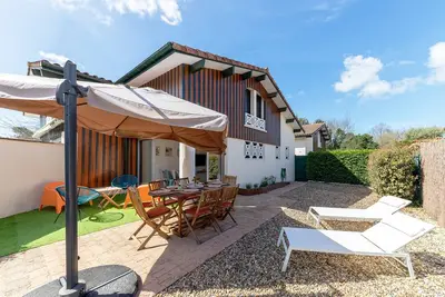 Image de Villa 13 - En duplex, jardin privé à 400m du lac