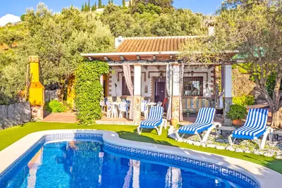 Image de Cubo's Casa Rural Los Cerezos / piscine privée / rural / Wi-Fi gratuit