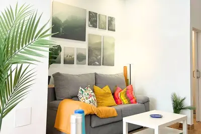 Image de The Yellow Apartment