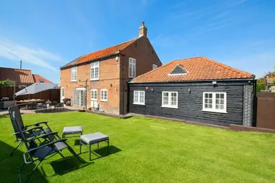 Image de Old Cottage & The Log Cabin