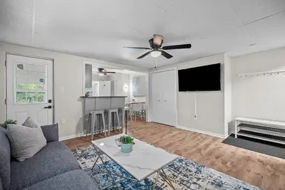 Image de Bloomfield/Pittsburgh Bright & Spacious 2bd w/Prkg