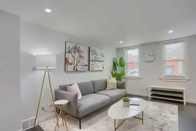 Image de Stylish & Central 3bd Home Pittsburgh/North Side