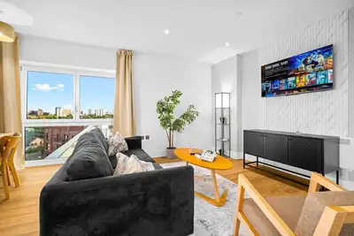 Image de Luxury 2 Bedroom Apartment - Juliet Balcony - Fast WiFi - Netflix