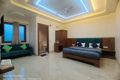 Image de A House with Private A/C Rooms