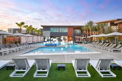 Image de Une vie de resort avec tout a proximite. A cote du Bart pour se deplacer partout