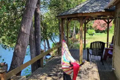 2 Bedroom Waterfront Getaway in Fenelon Falls