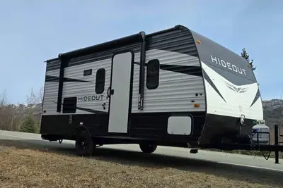 Cozy Caravan in amazing Palmer with Ac, WiFi