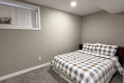 Image de Cozy guest suite in Ne Calgary | 10 mins from Calgary Airport