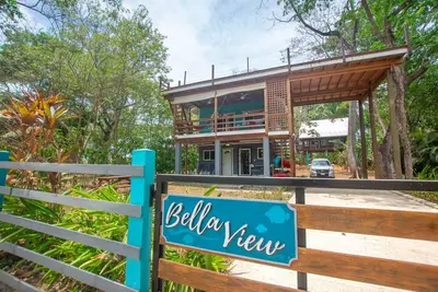 Image de Experience tranquility at Bella View Cottage, a cozy 1-bedroom retreat in scenic Mangrove Bight a