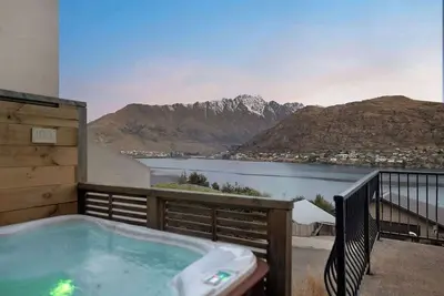 Image de Peak Paradise Lodge - Hot Tub - Lake Views